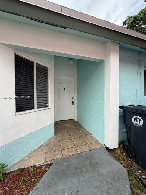1034 W Jasmine Ln, North Lauderdale FL 33068