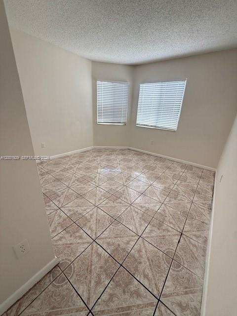 1034 W Jasmine Ln, North Lauderdale FL 33068