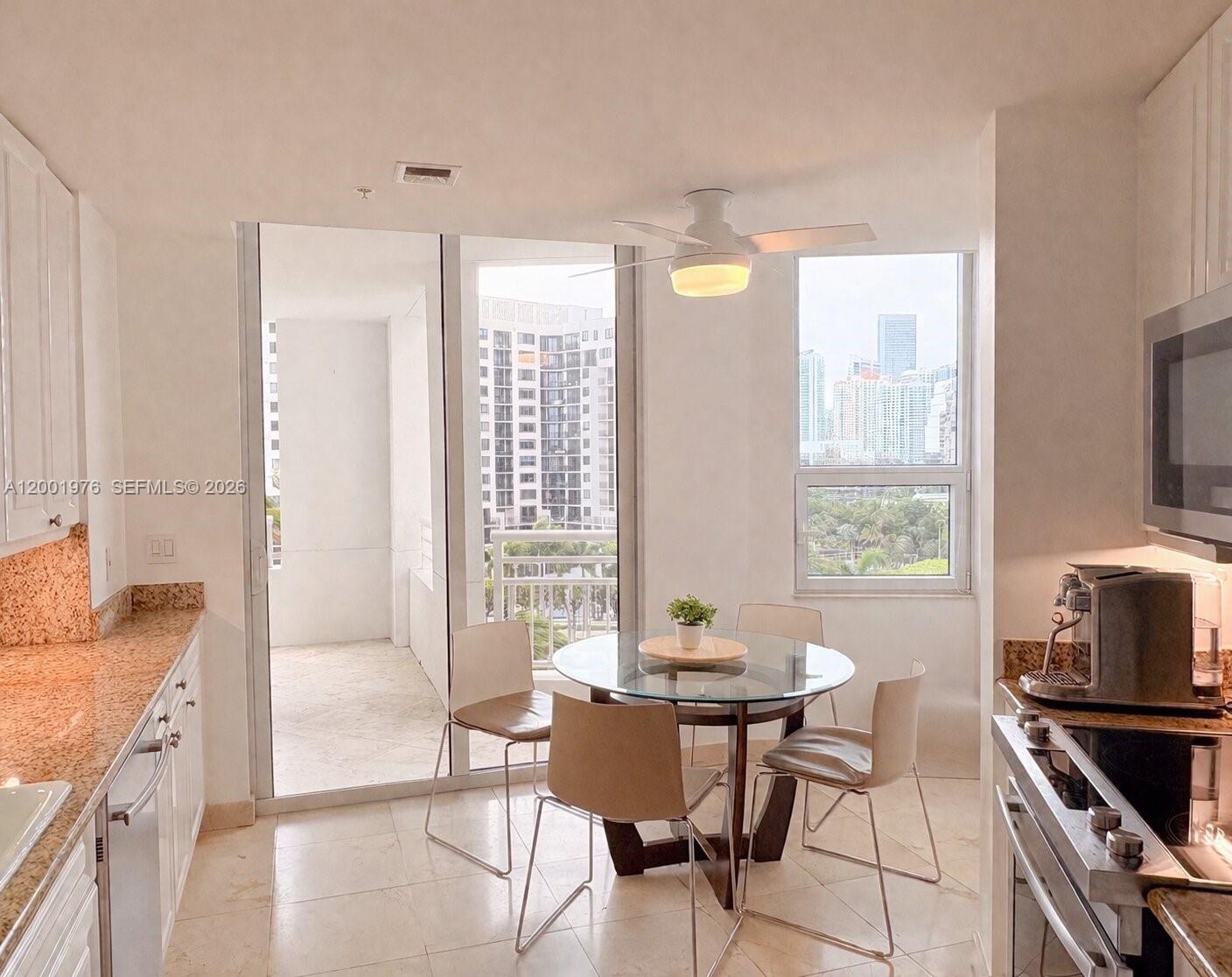 848 Brickell Key Dr #905, Miami FL 33131