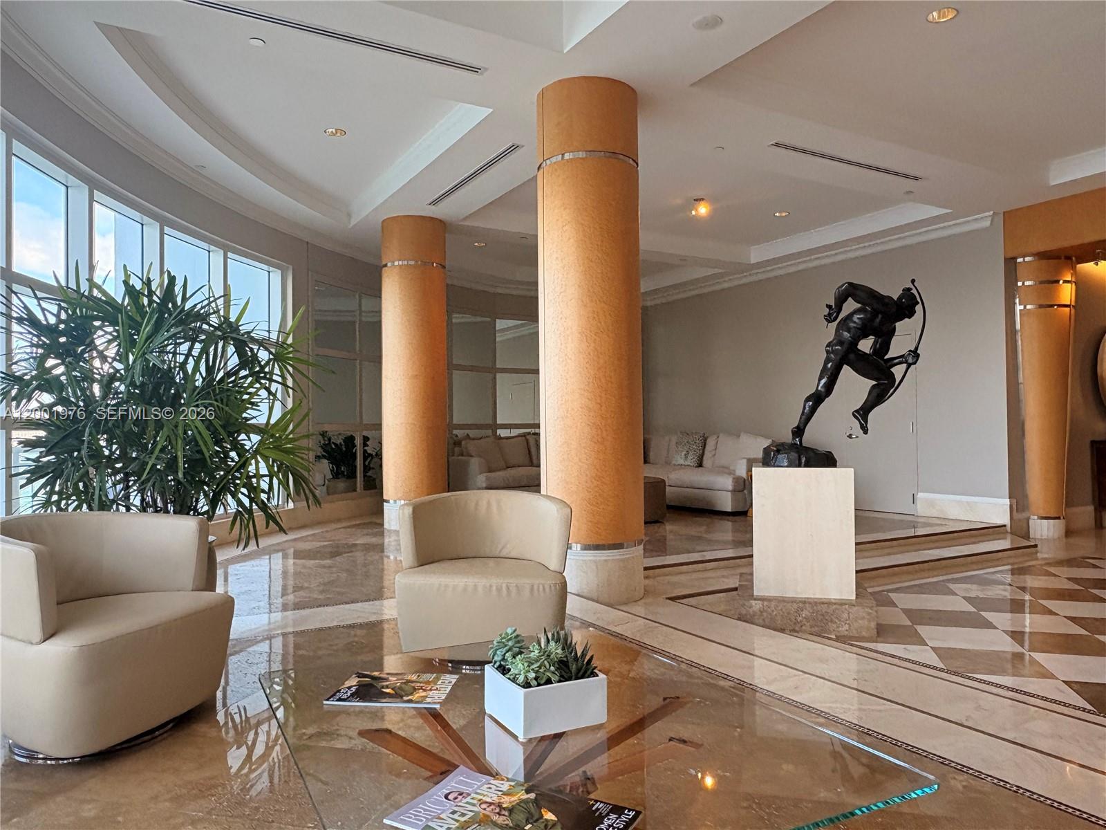 848 Brickell Key Dr #905, Miami FL 33131