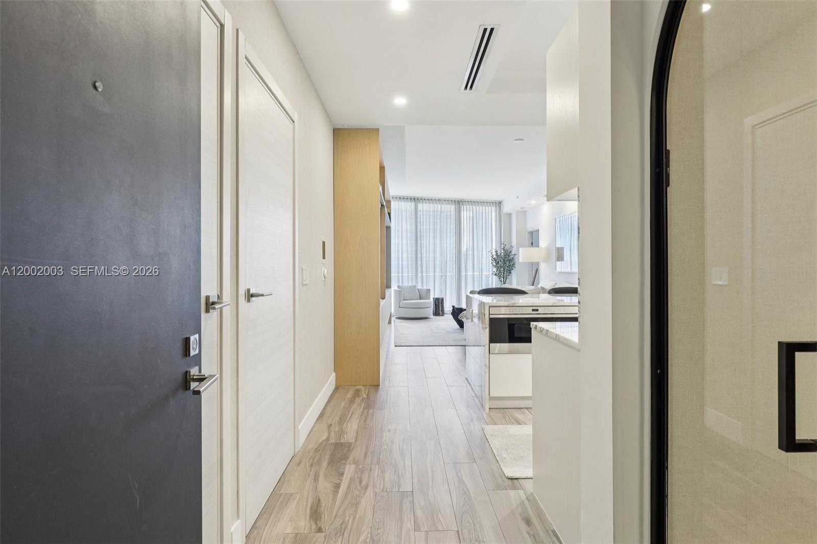 801 S Miami Ave #4902, Miami FL 33130