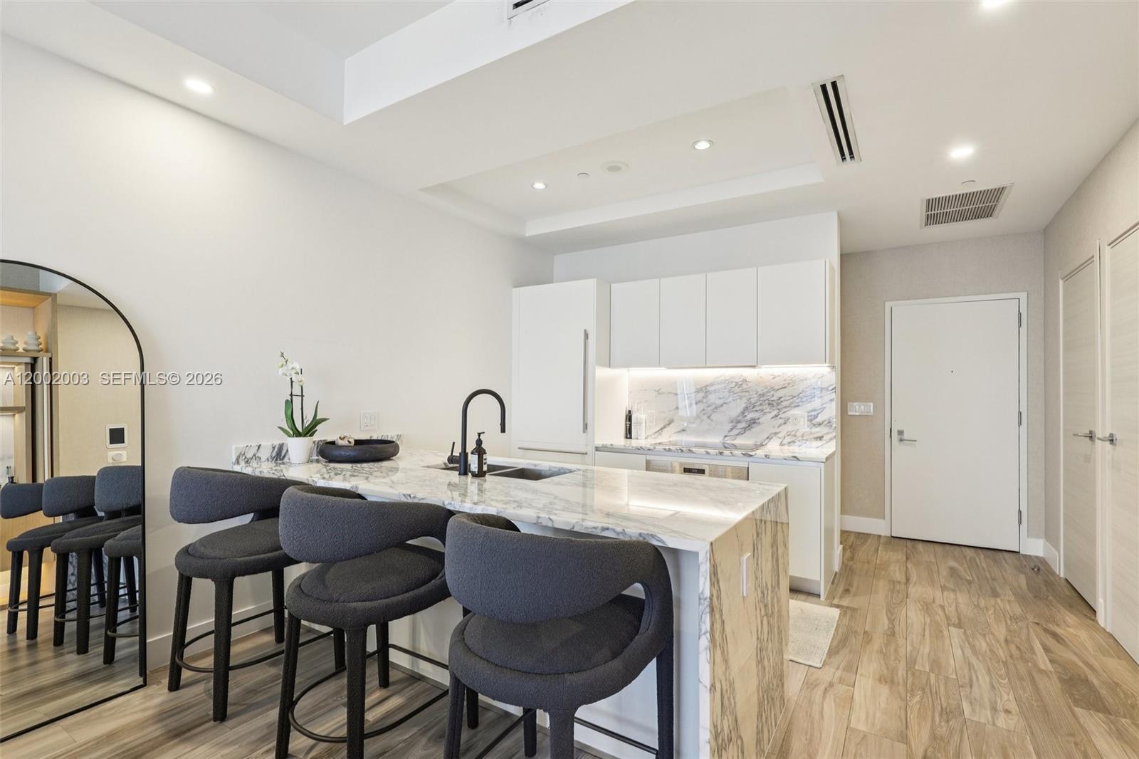 801 S Miami Ave #4902, Miami FL 33130