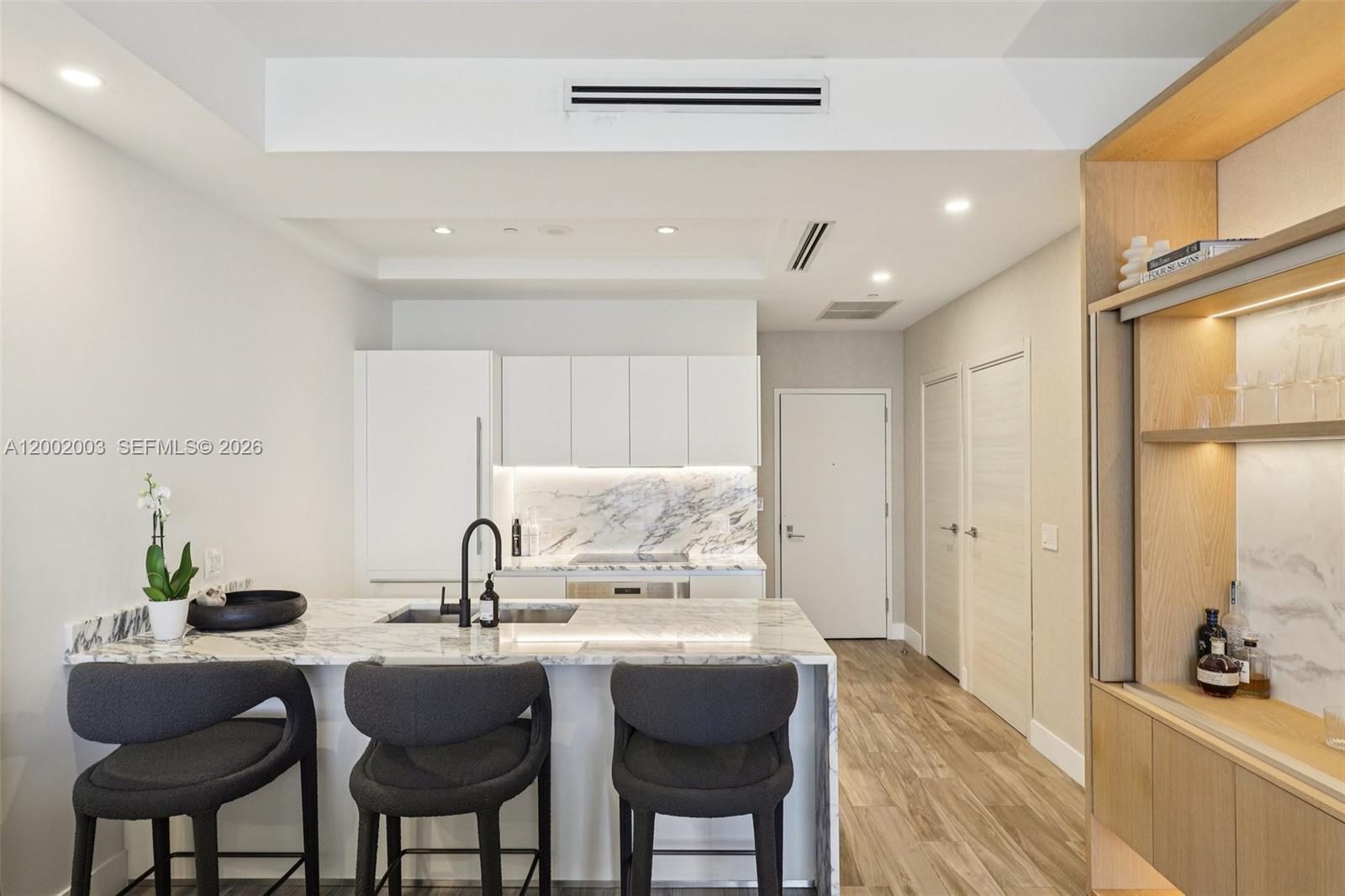 801 S Miami Ave #4902, Miami FL 33130