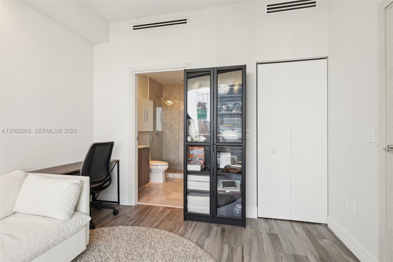 801 S Miami Ave #4902, Miami FL 33130