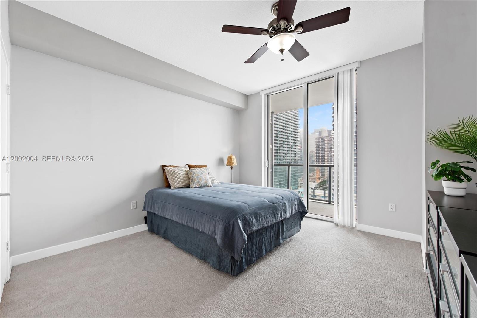 79 SW 12th St #2503-S, Miami FL 33130