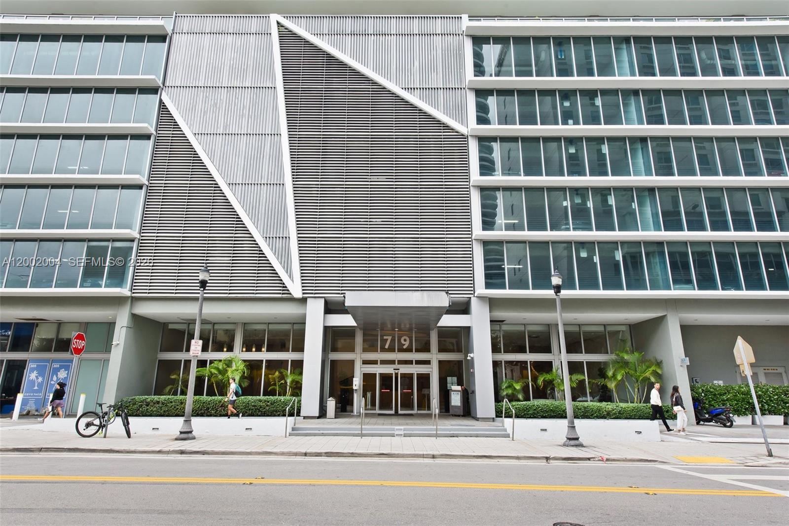 79 SW 12th St #2503-S, Miami FL 33130