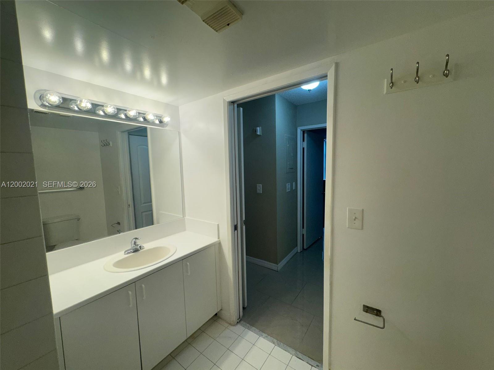 111 Yacht Club Way #107, Hypoluxo FL 33462