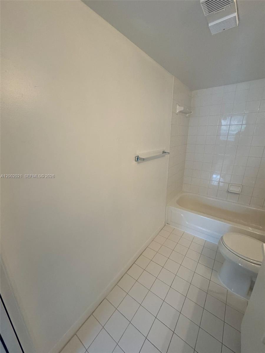 111 Yacht Club Way #107, Hypoluxo FL 33462