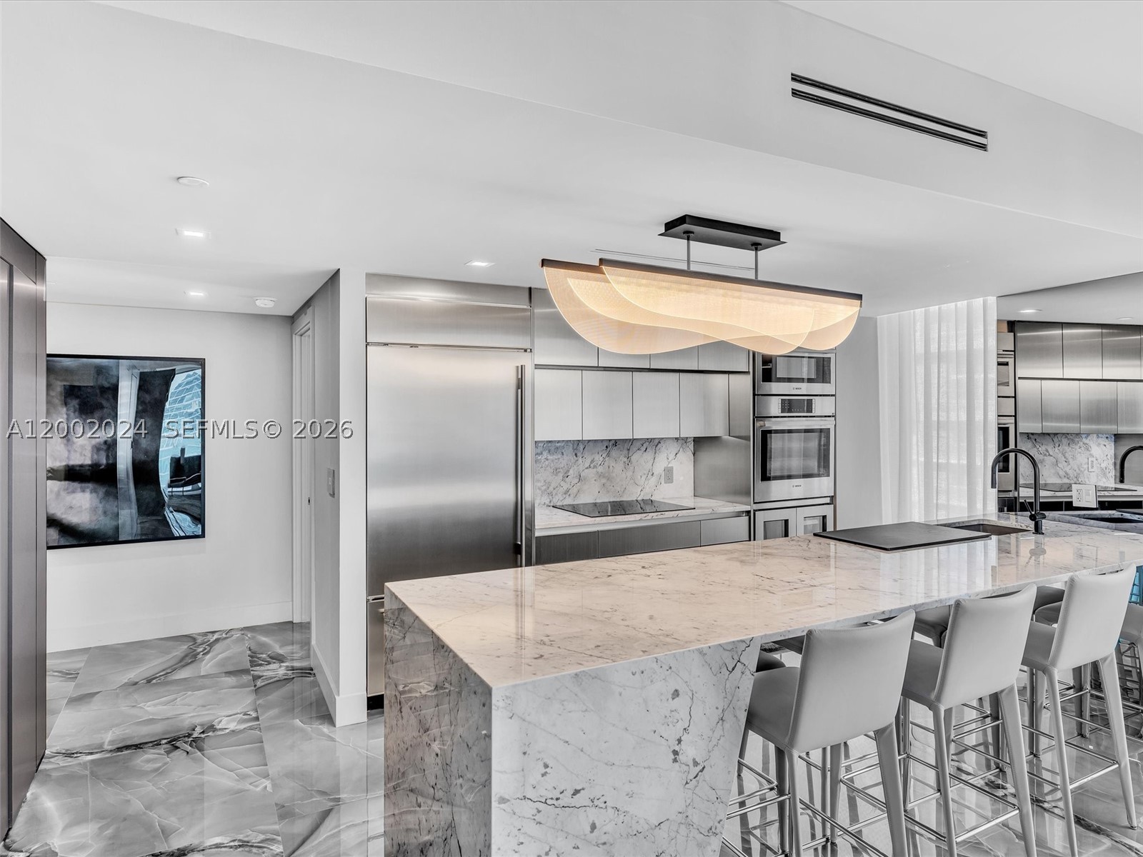 475 Brickell Ave #2715, Miami FL 33131