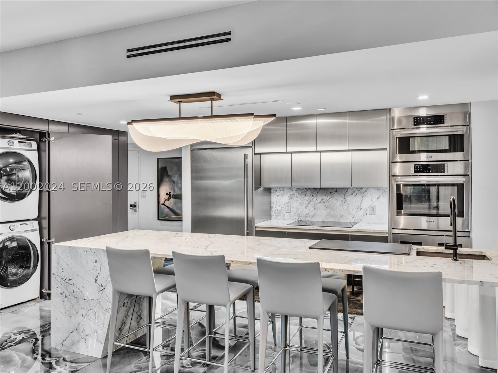 475 Brickell Ave #2715, Miami FL 33131