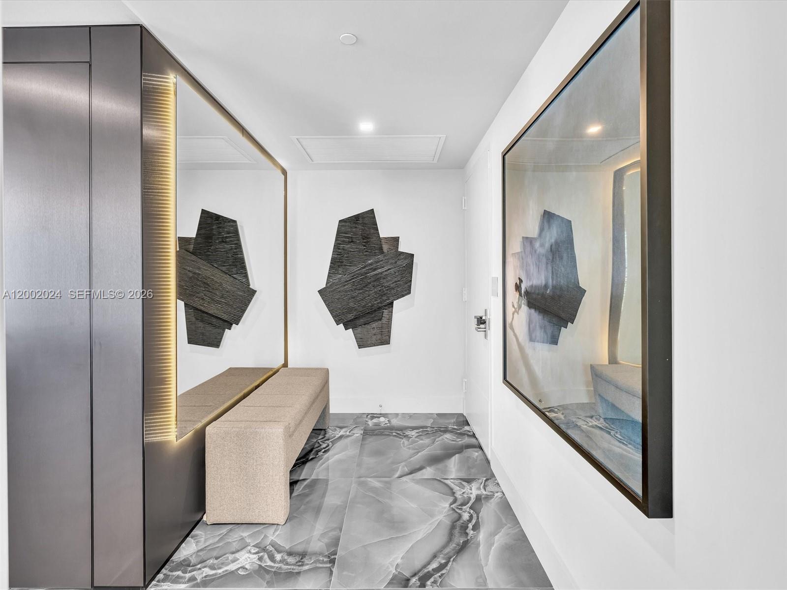 475 Brickell Ave #2715, Miami FL 33131