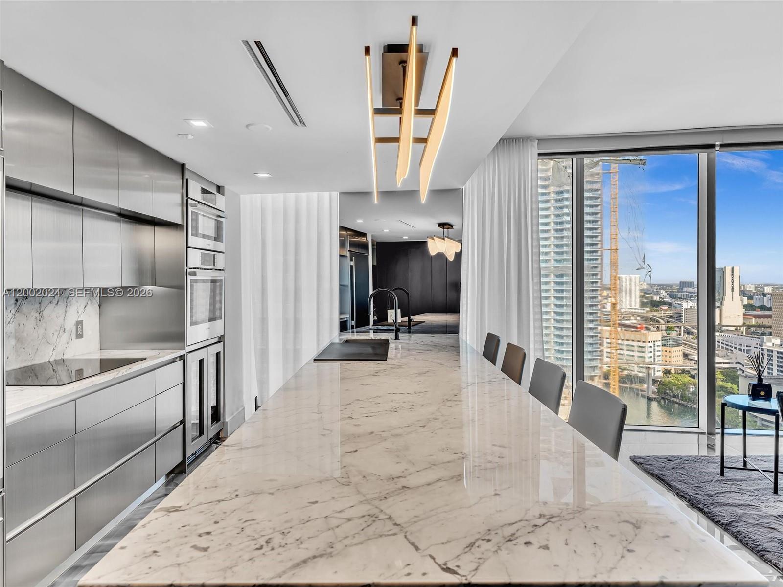 475 Brickell Ave #2715, Miami FL 33131