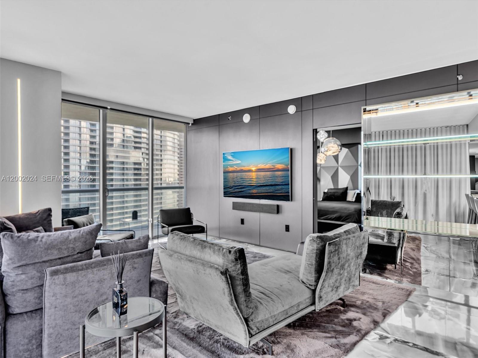 475 Brickell Ave #2715, Miami FL 33131
