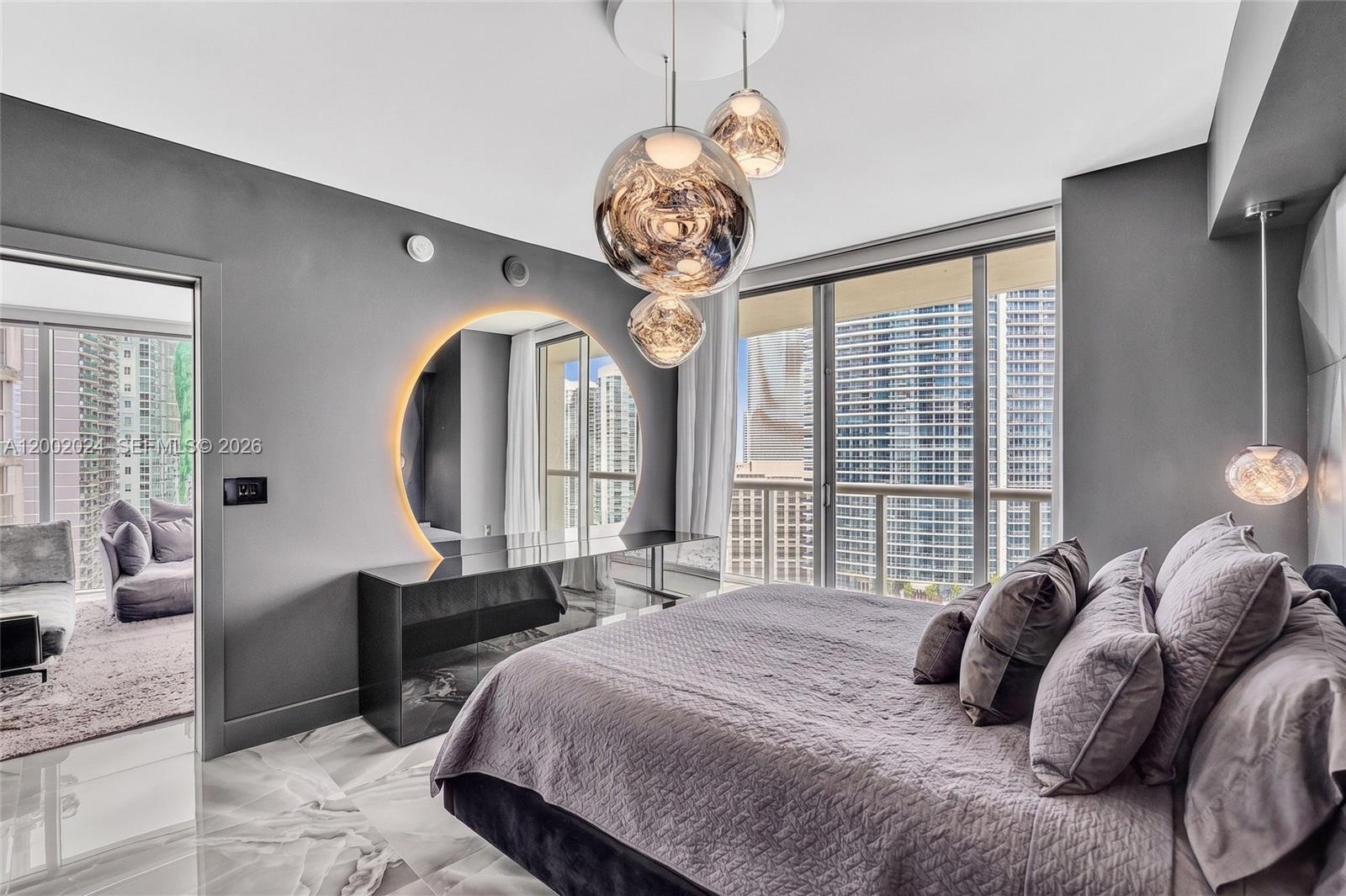 475 Brickell Ave #2715, Miami FL 33131
