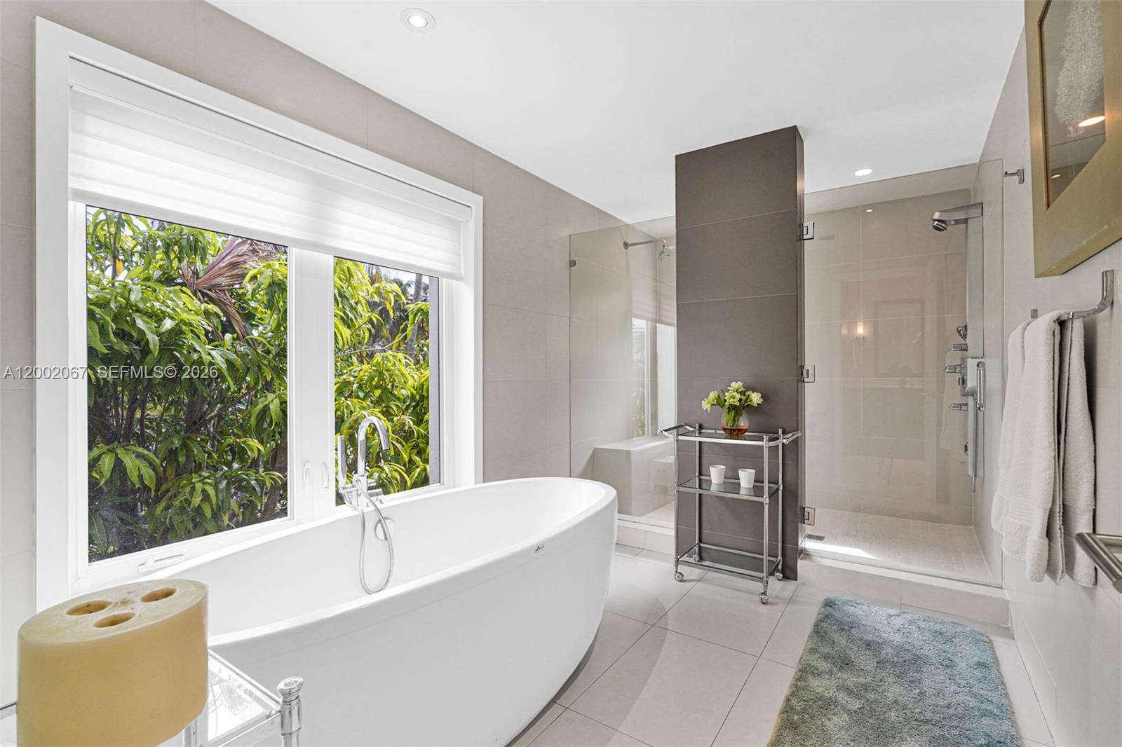 145 Biscay Dr, Bal Harbour FL 33154