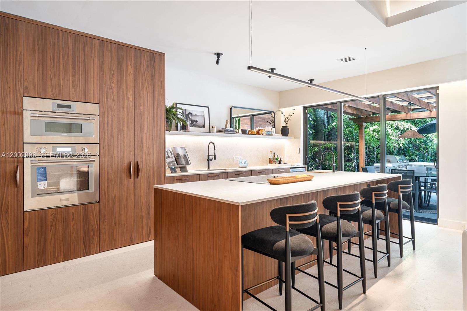 1735 Michigan Ave, Miami Beach FL 33139