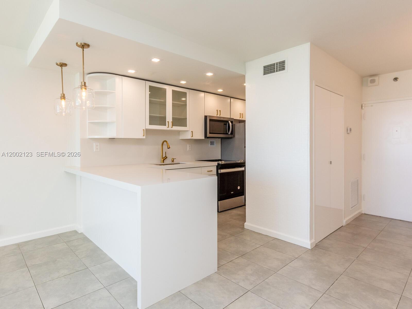 1000 E West Ave #1432, Miami Beach FL 33139