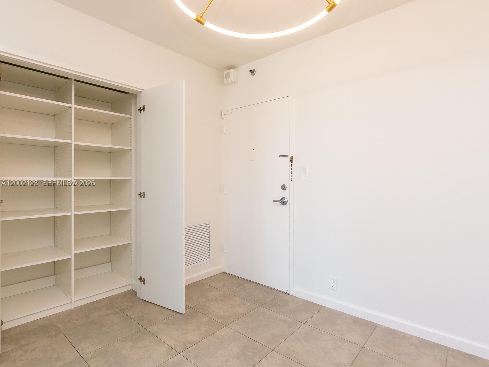 1000 E West Ave #1432, Miami Beach FL 33139
