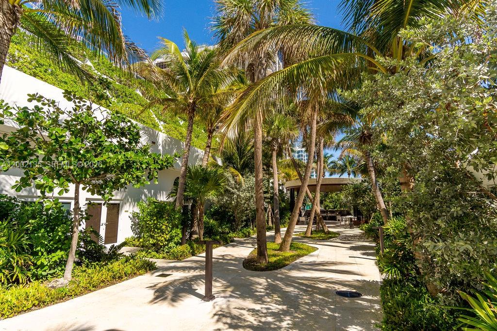 Miami Beach FL 33141 - A12002135
