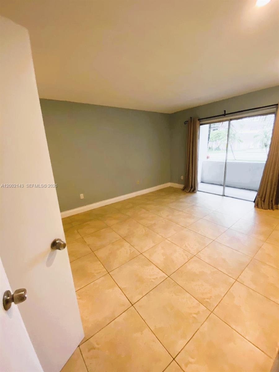 7483 SW 82nd St #A102, Miami FL 33143