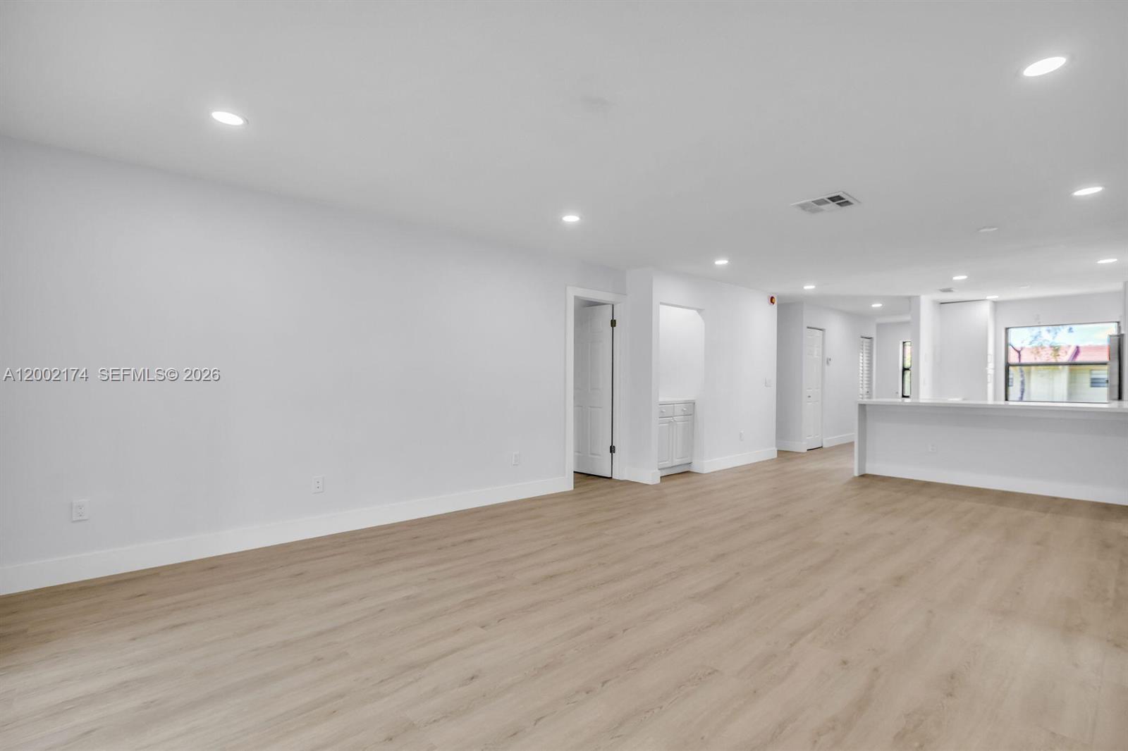 8535 Casa Del Lago #F, Boca Raton FL 33433