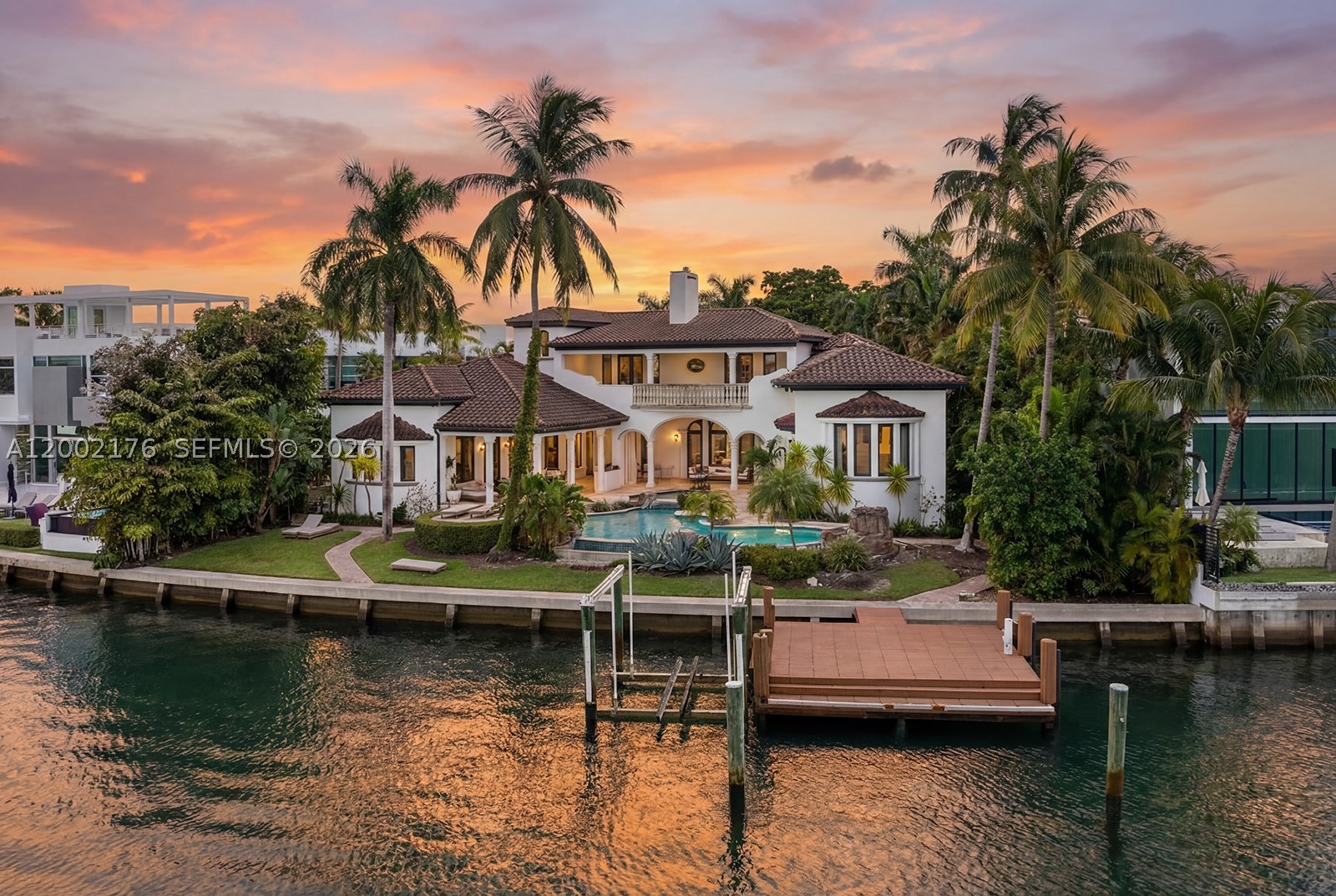 432 S Hibiscus Dr, Miami Beach FL 33139