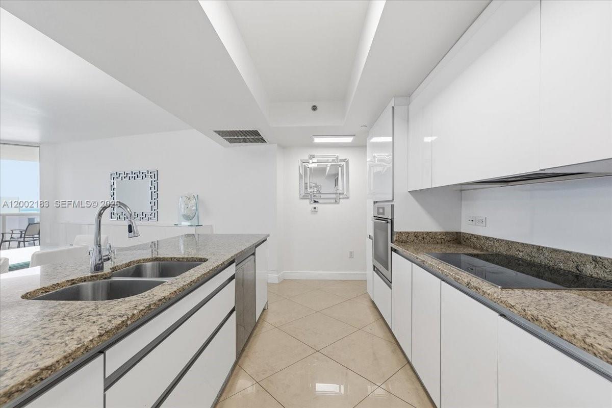 17201 Collins Ave #1107, Sunny Isles Beach FL 33160