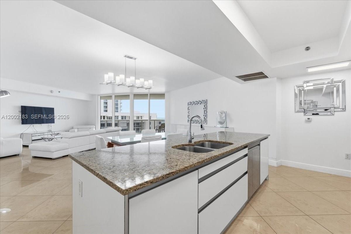 17201 Collins Ave #1107, Sunny Isles Beach FL 33160