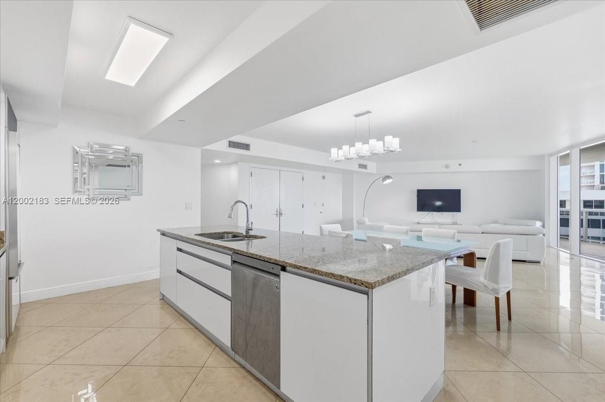 17201 Collins Ave #1107, Sunny Isles Beach FL 33160