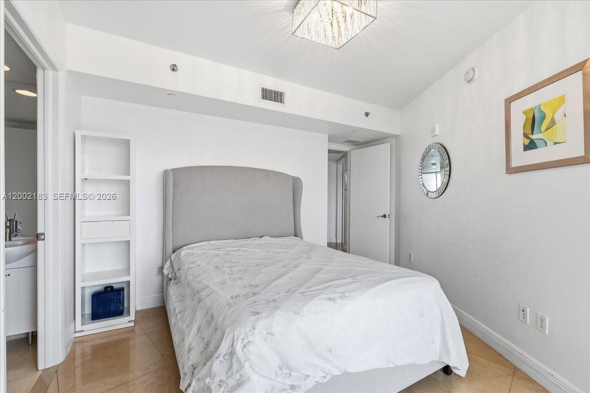 17201 Collins Ave #1107, Sunny Isles Beach FL 33160