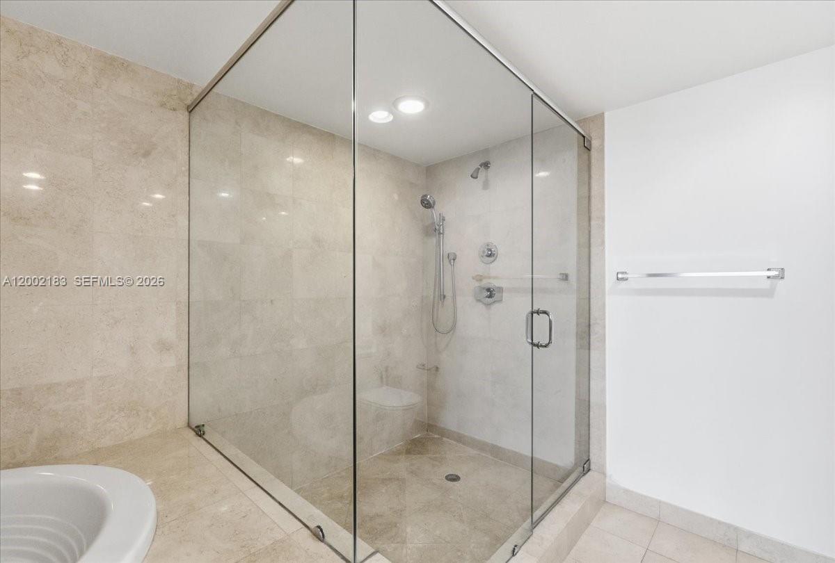 17201 Collins Ave #1107, Sunny Isles Beach FL 33160