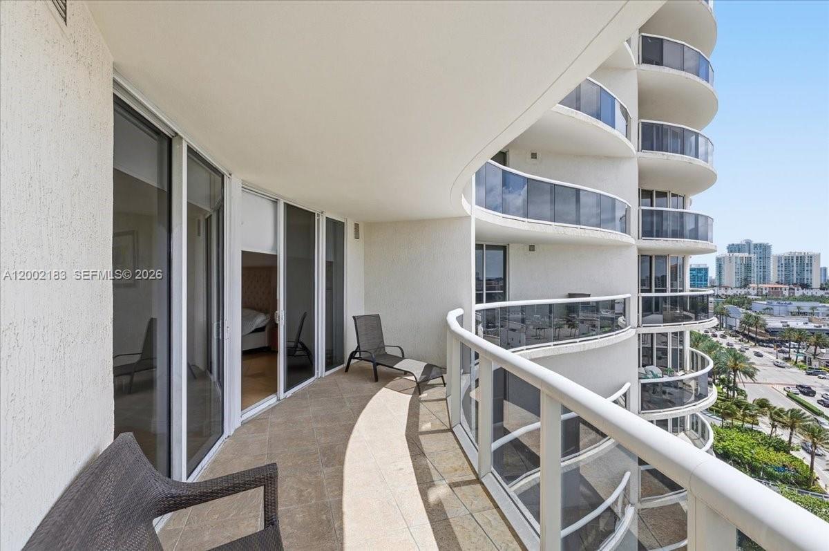 17201 Collins Ave #1107, Sunny Isles Beach FL 33160