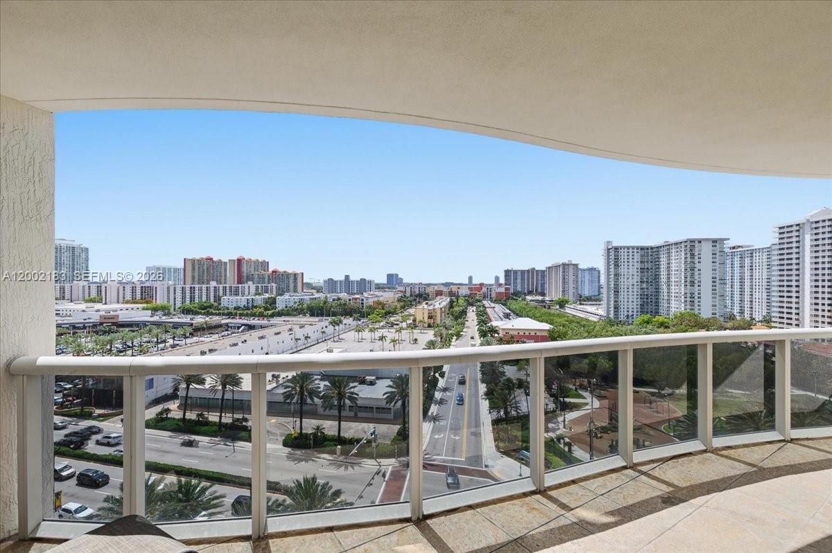 17201 Collins Ave #1107, Sunny Isles Beach FL 33160