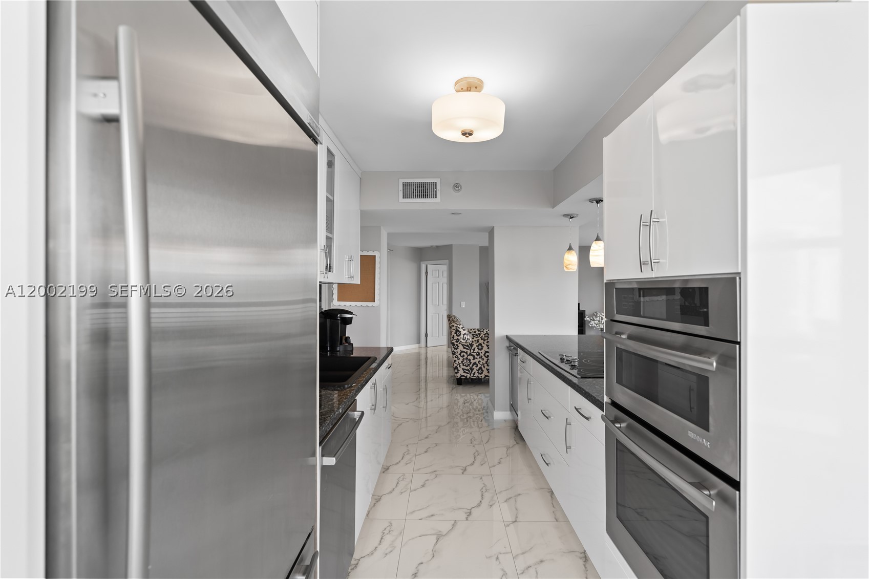 3500 Mystic Pointe Dr #1403, Aventura FL 33180