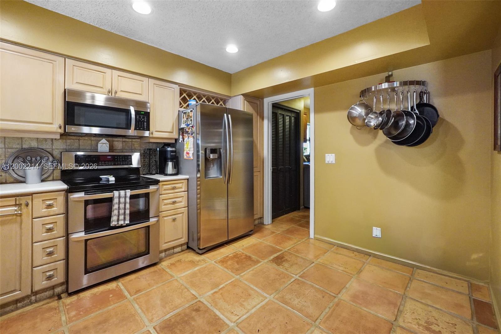 6975 Bianchini Circle, Boca Raton FL 33433