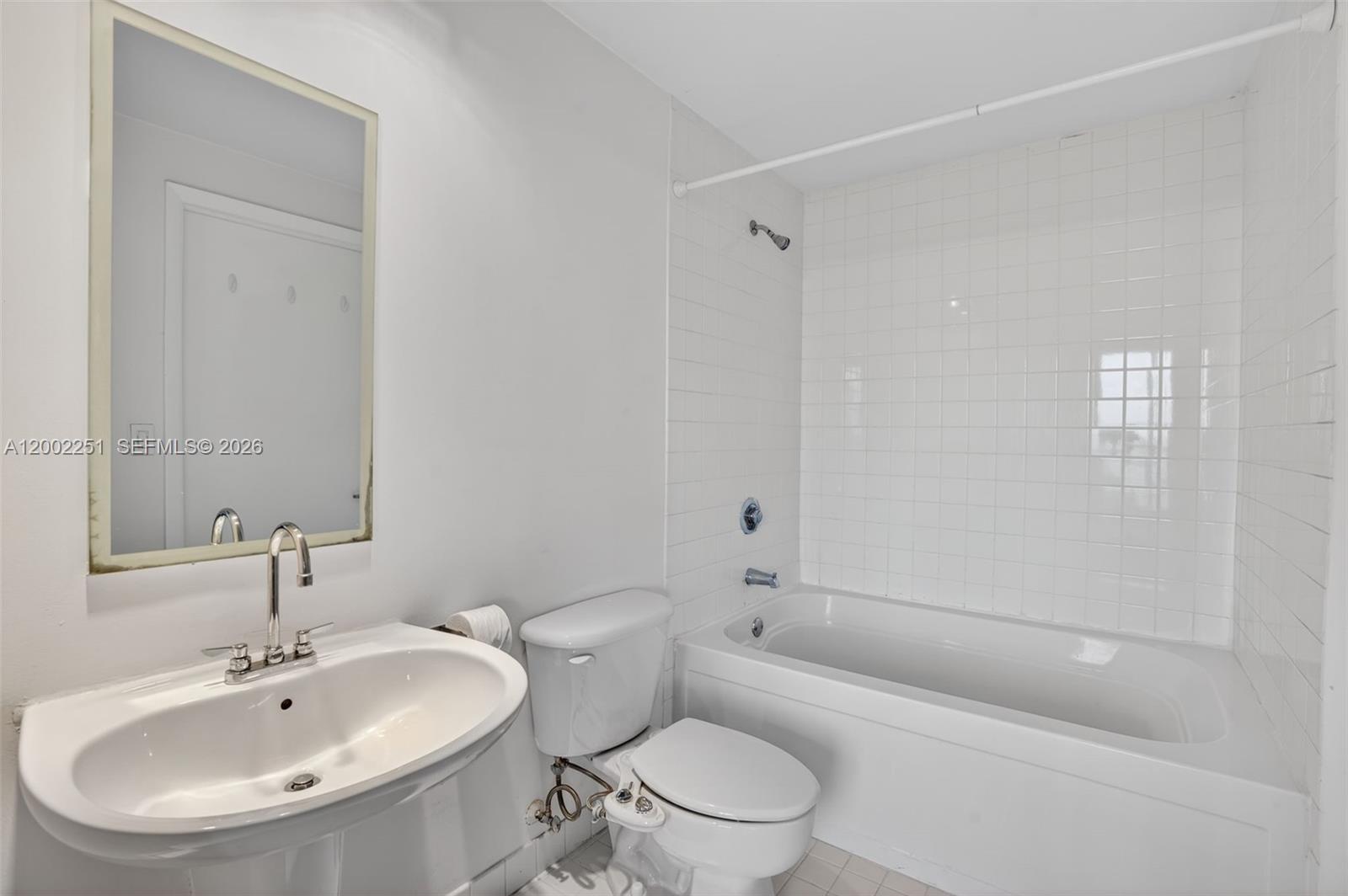 10 SW South River Dr #1410, Miami FL 33130