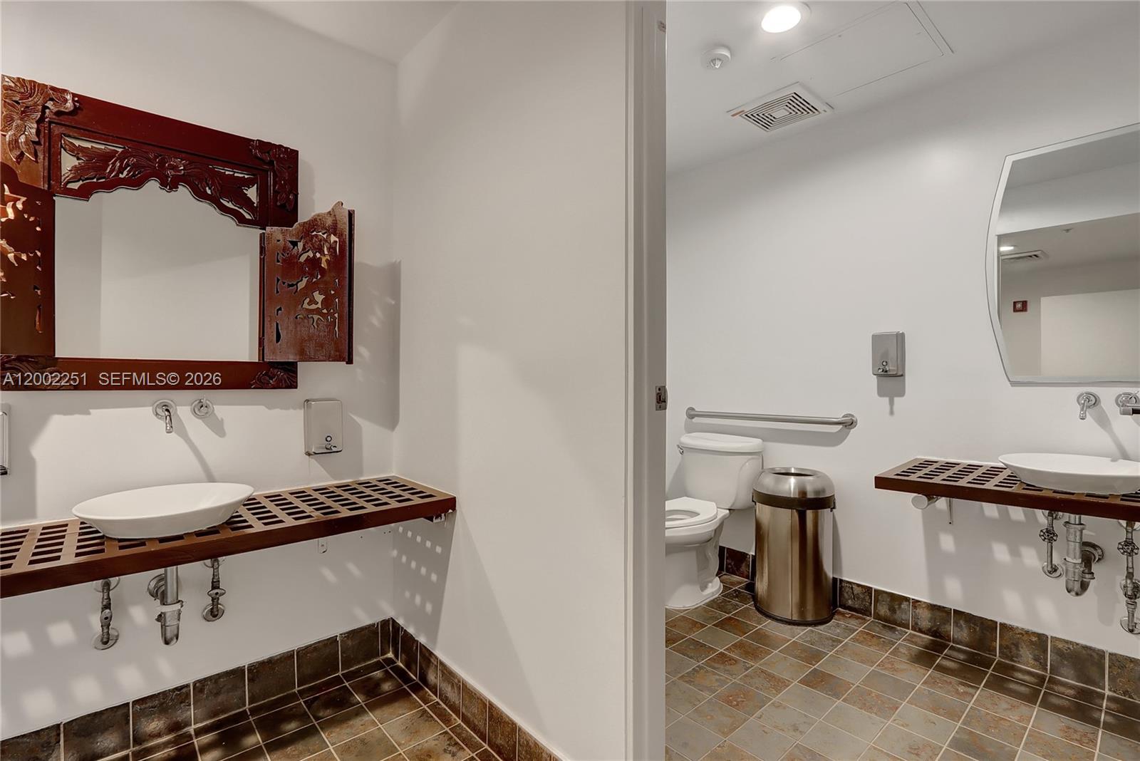10 SW South River Dr #1410, Miami FL 33130
