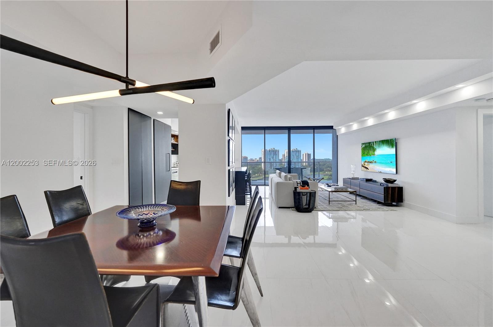 20281 E Country Club Dr #1503, Aventura FL 33180