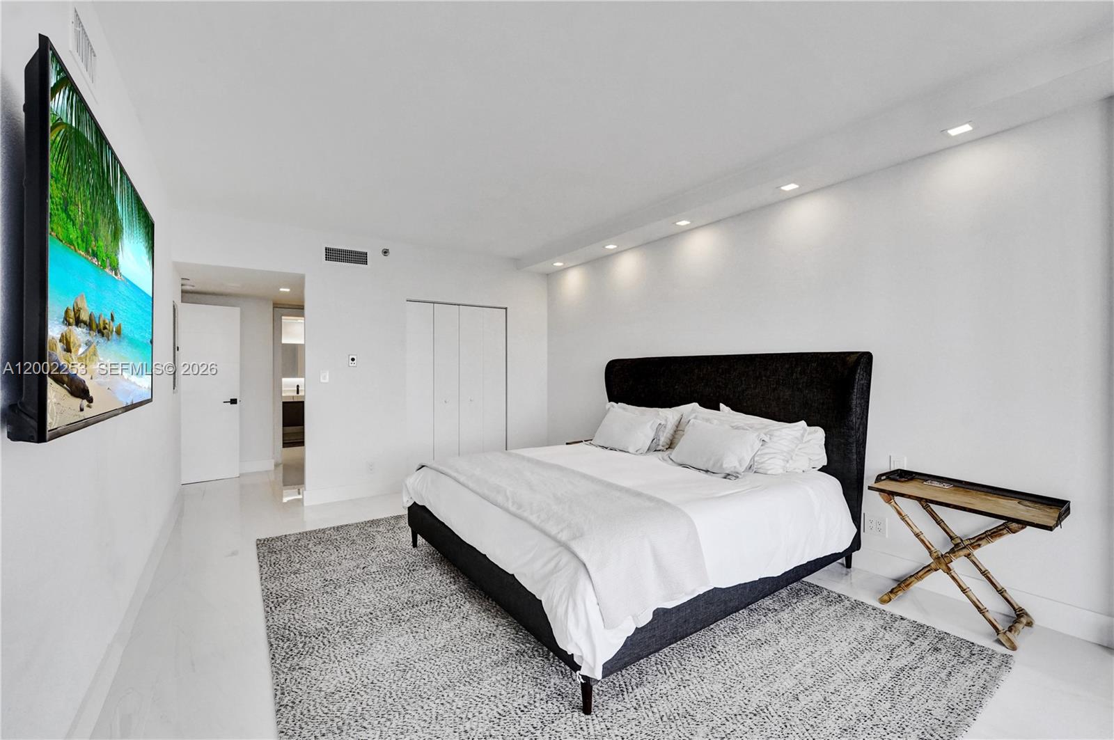 20281 E Country Club Dr #1503, Aventura FL 33180