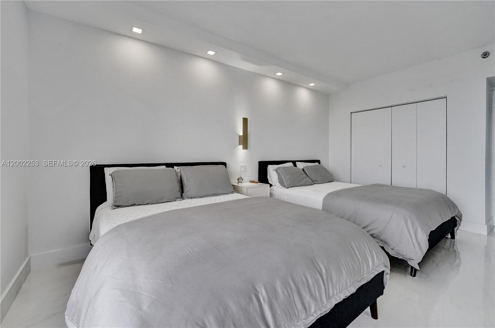 20281 E Country Club Dr #1503, Aventura FL 33180