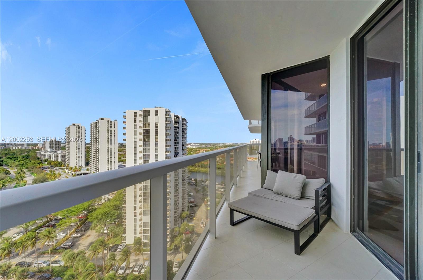 20281 E Country Club Dr #1503, Aventura FL 33180