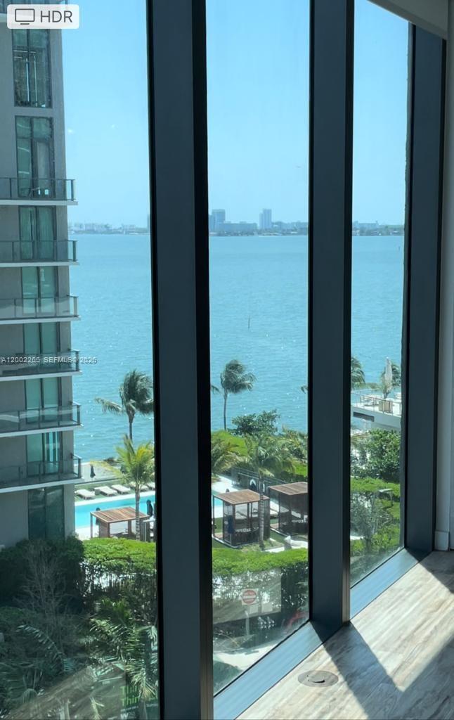 650 NE 32nd St #608, Miami FL 33137