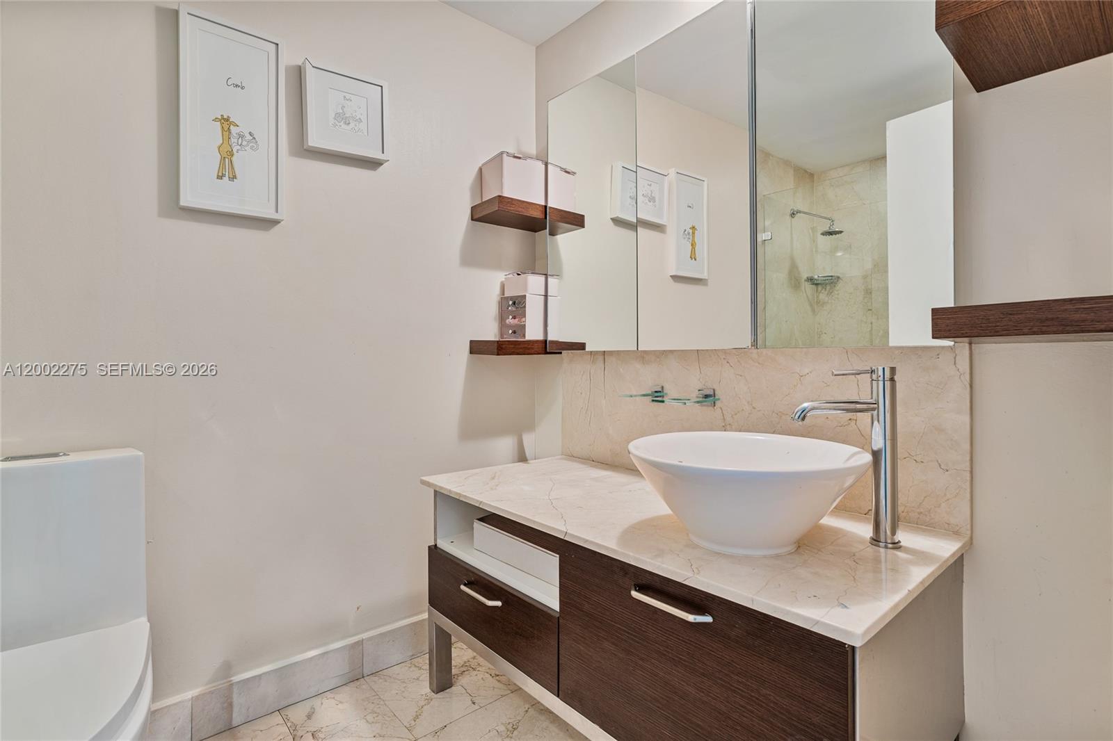 218 SE 14th St #2105, Miami FL 33131