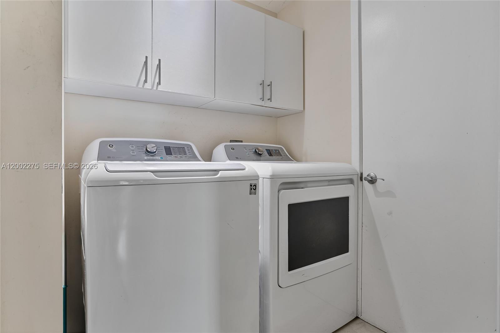 218 SE 14th St #2105, Miami FL 33131