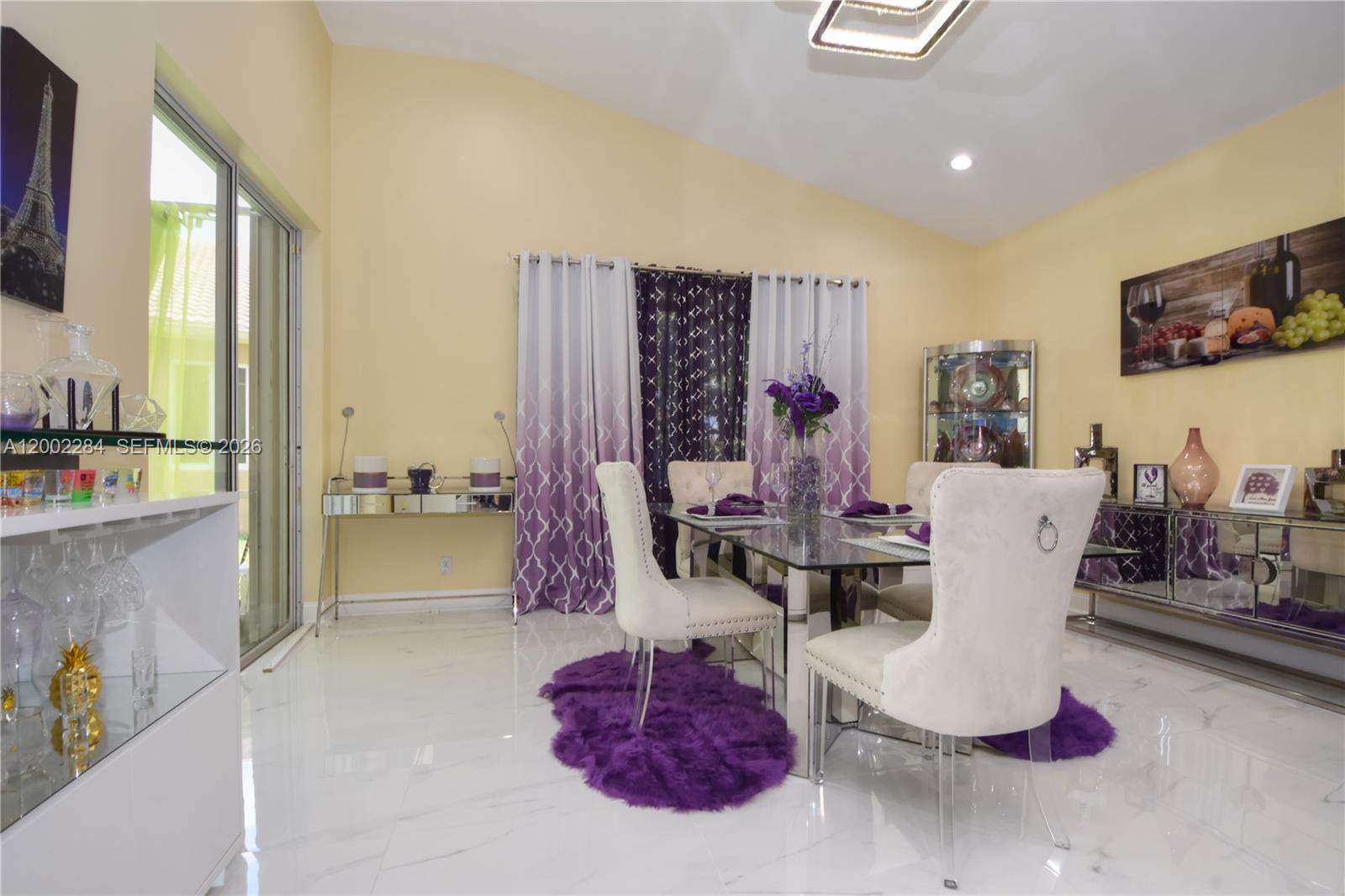 8733 NW 76th Dr, Tamarac FL 33321