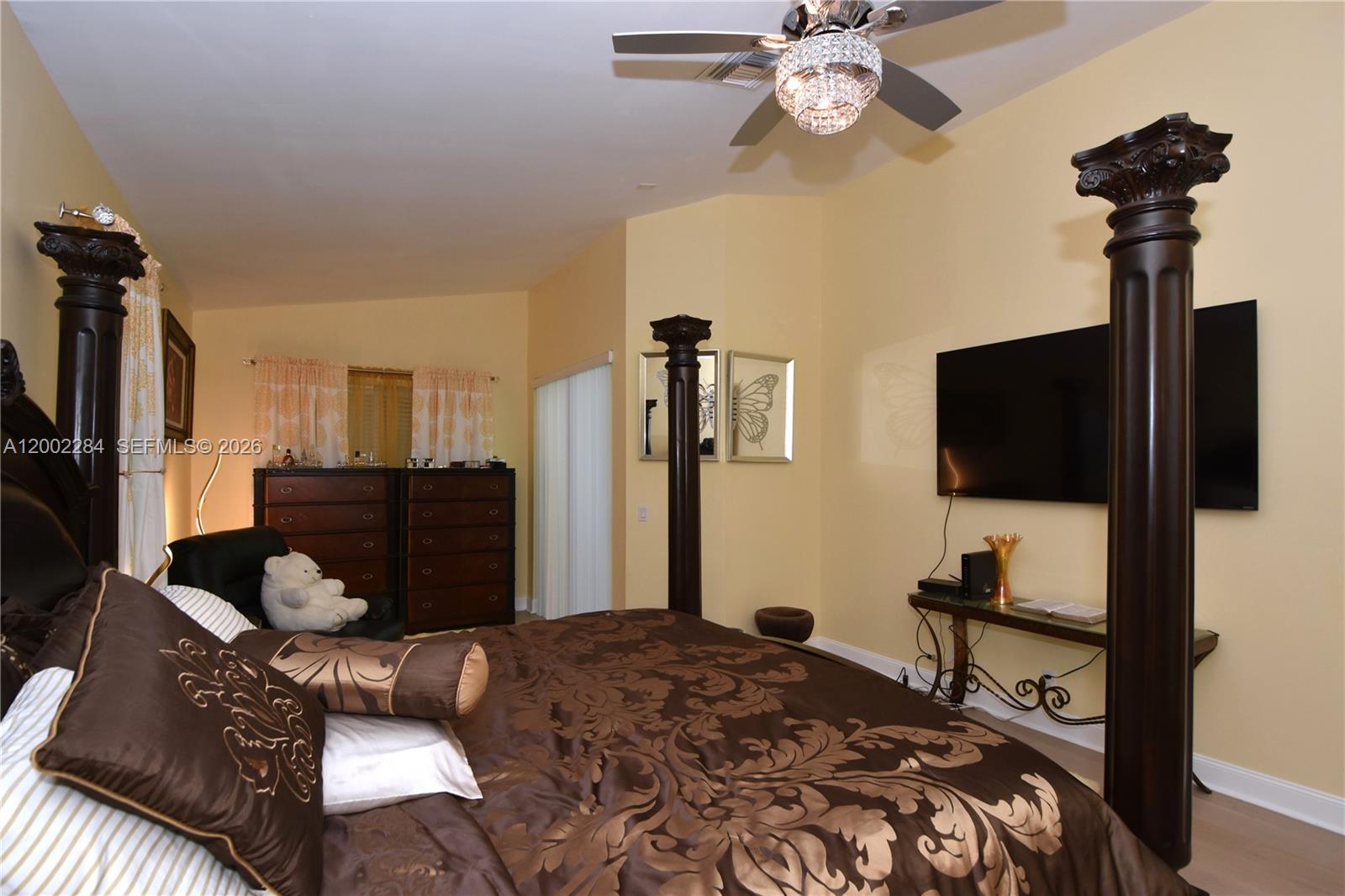8733 NW 76th Dr, Tamarac FL 33321