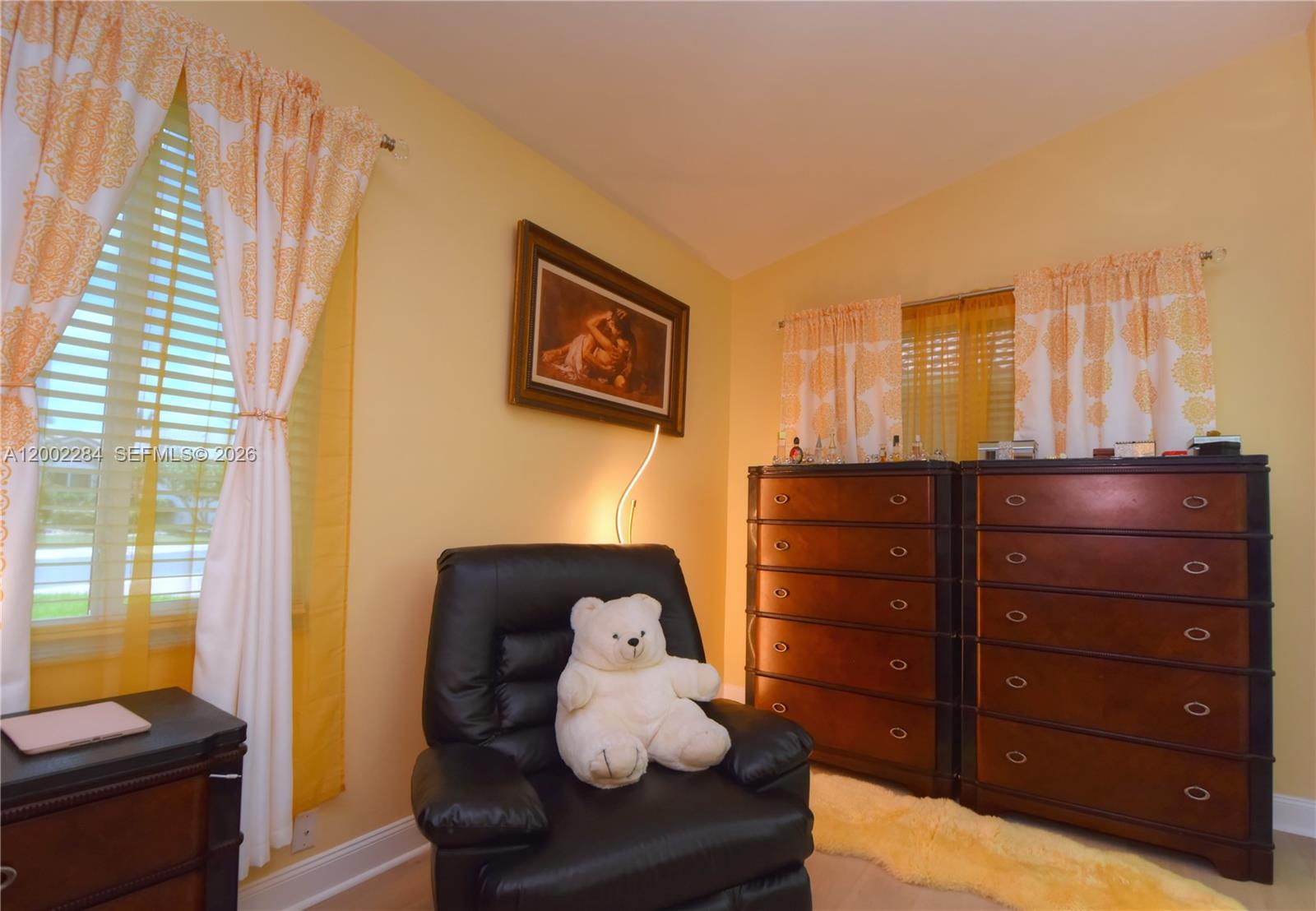 8733 NW 76th Dr, Tamarac FL 33321