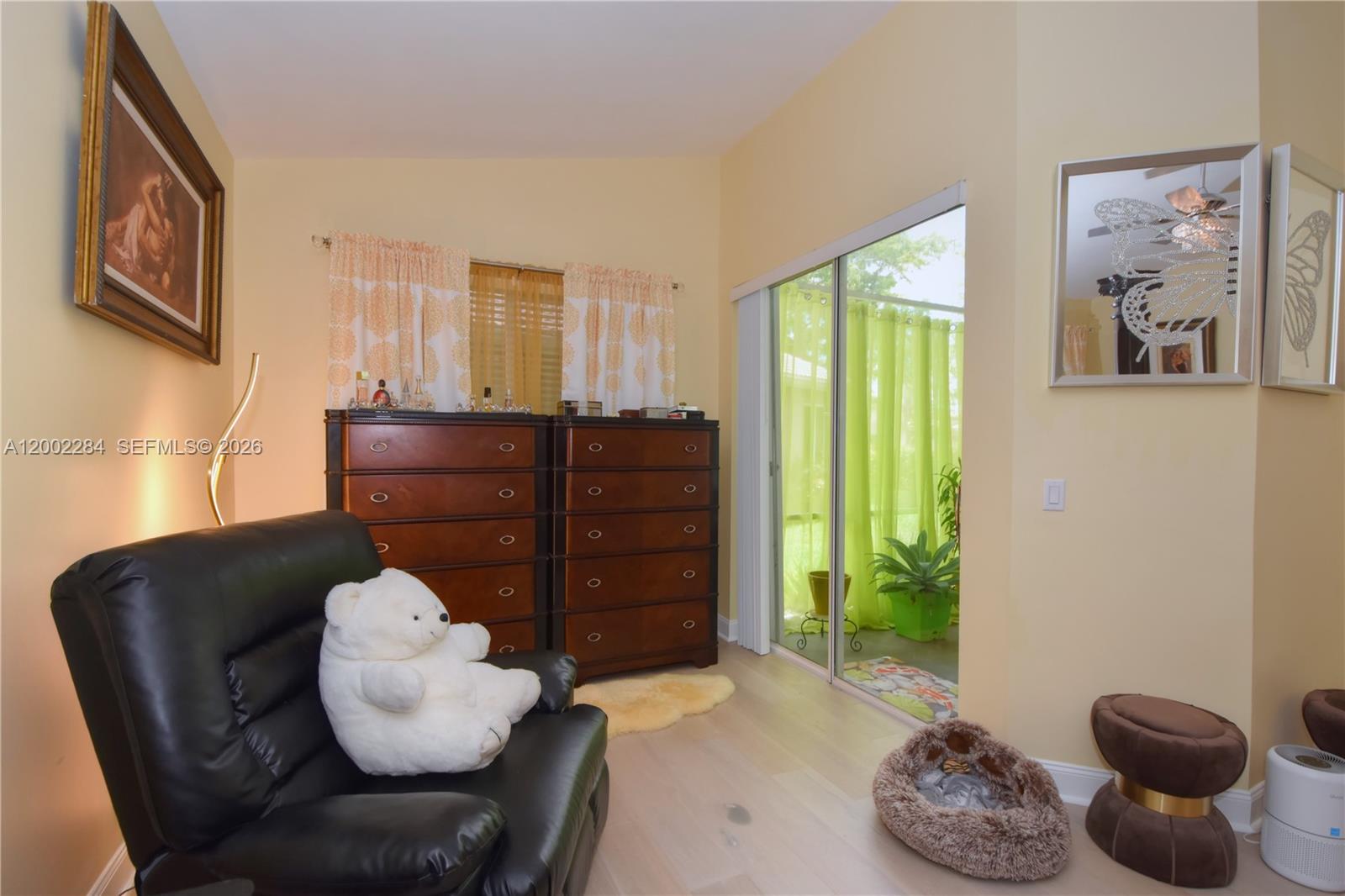 8733 NW 76th Dr, Tamarac FL 33321
