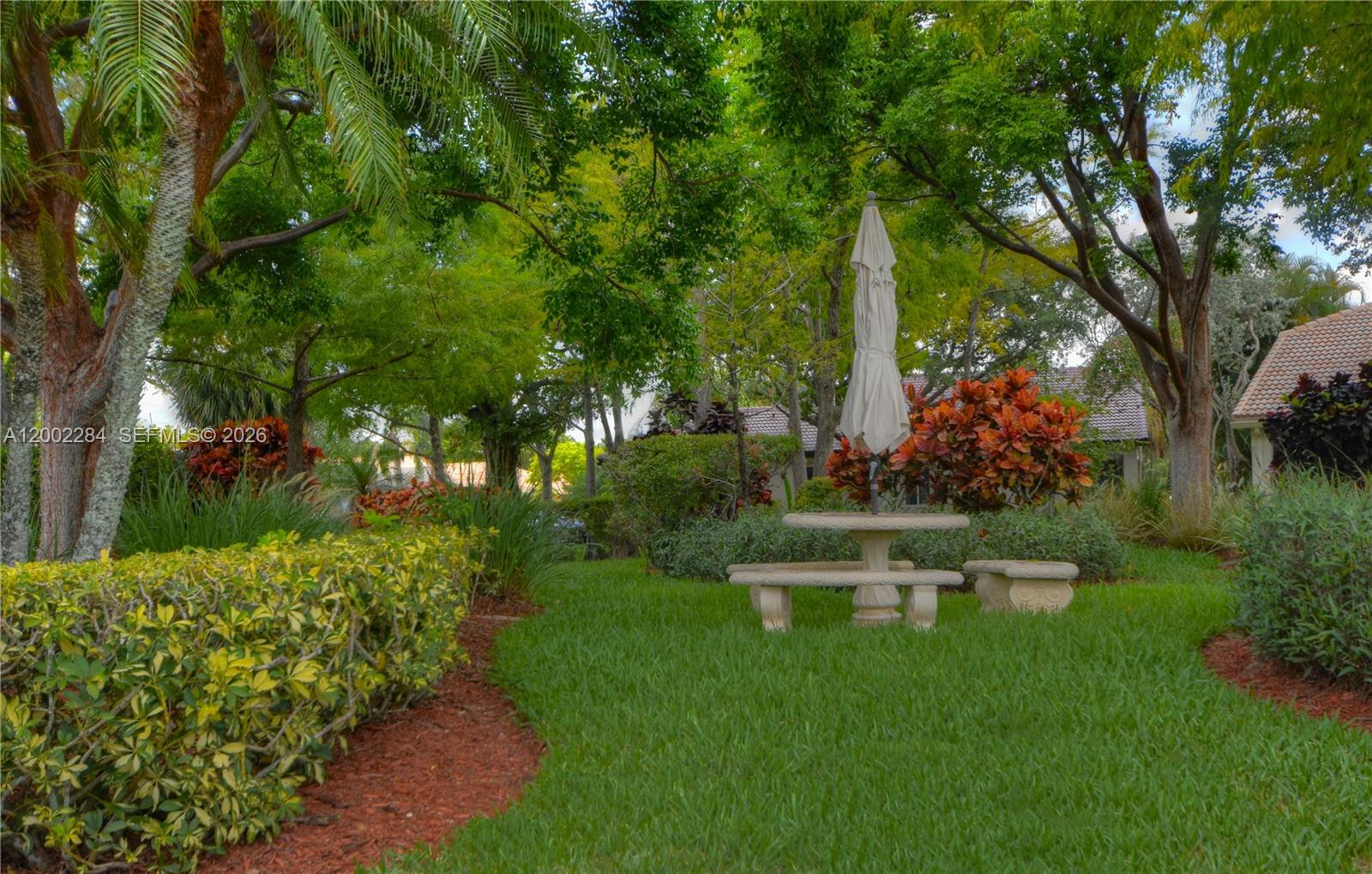 8733 NW 76th Dr, Tamarac FL 33321