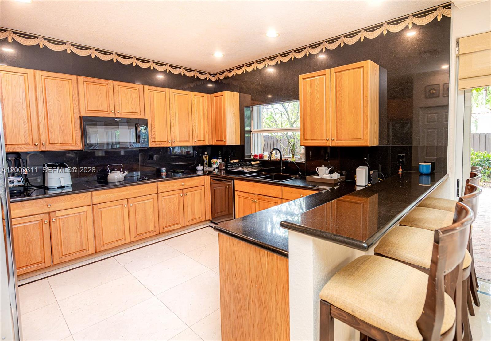 6772 NW 111th Ave, Doral FL 33178
